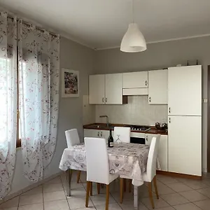 Apartment La Rosa Del Garda, Peschiera del Garda